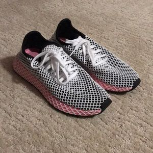 Adidas Deerupt LIKE NEW
